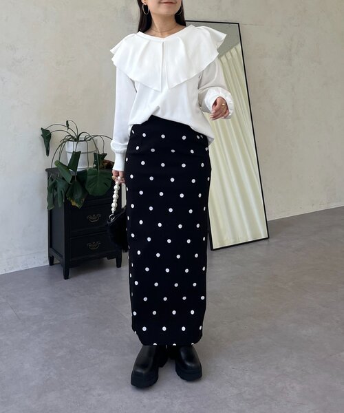 prose verse（プロズヴェール）の「ビッグフリルカラースウェット（スウェット・レディース・オフホワイト/グレー/ブラック・MEDIUM/LARGE）」の19枚目の写真