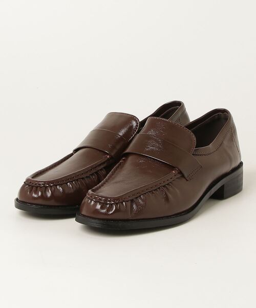 Lutim by u(ルチバイユー)の「Gather toe loafer / ギャザートゥローファー(ローファー・レディース・キャメル/ブラウン/ブラック・24.5/23.5)」の13枚目の写真