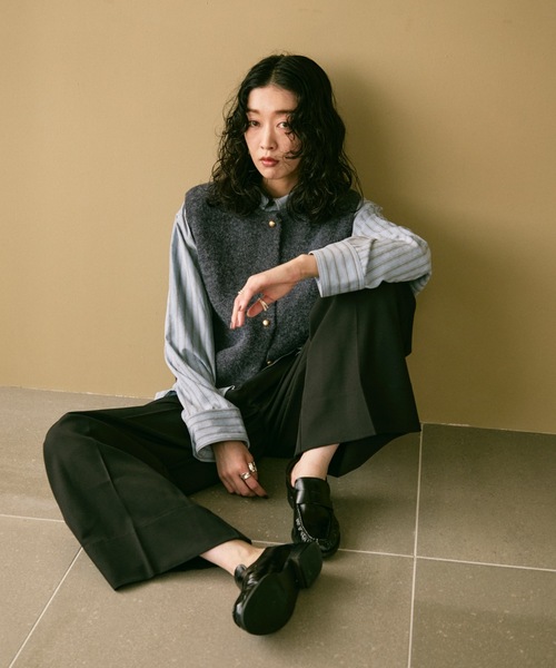 Lutim by u(ルチバイユー)の「Gather toe loafer / ギャザートゥローファー(ローファー・レディース・キャメル/ブラウン/ブラック・24.5/23.5)」の16枚目の写真