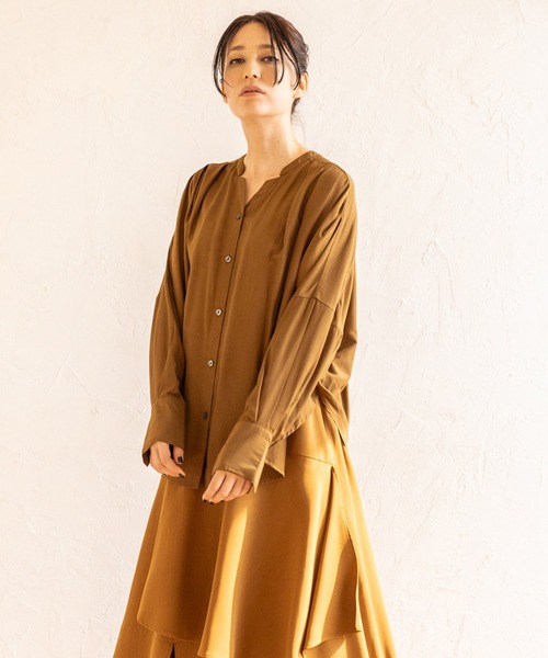 OSMOSIS（オズモーシス）の「タックシャツブラウス（シャツ/ブラウス・レディース・カーキ/アイボリー/ブラック/ピンク・ONE SIZE）」の3枚目の写真