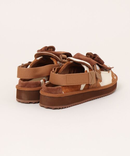 SHAKA（シャカ）の「SHAKA/シャカ　MOC MULE TASSEL COWHAIR（サンダル・レディース・その他1/ブラウン・23cm/24cm/25cm）」の4枚目の写真