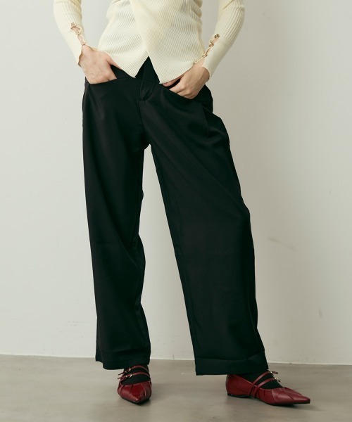 Clum(クルム)の「ヨークデザインストレートスラックス(スラックス・レディース・ブラック/グレー・LARGE/MEDIUM/SMALL)」の5枚目の写真