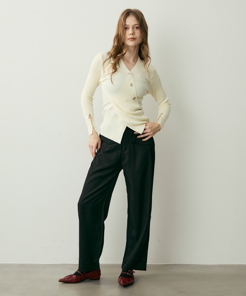 Clum(クルム)の「ヨークデザインストレートスラックス(スラックス・レディース・ブラック/グレー・LARGE/MEDIUM/SMALL)」の8枚目の写真