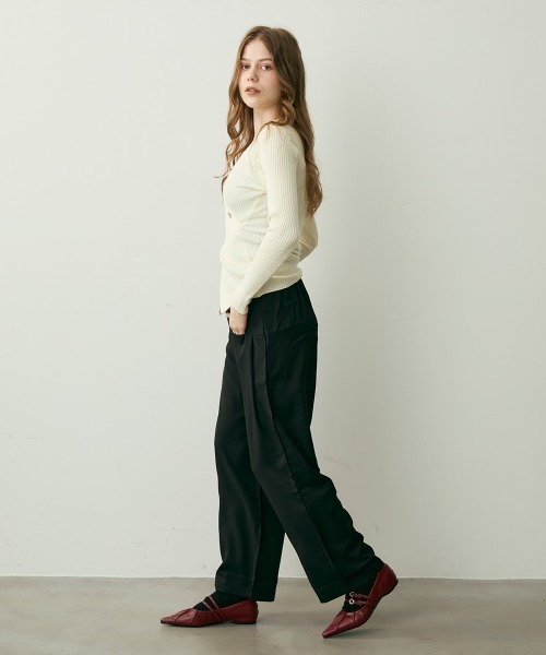 Clum(クルム)の「ヨークデザインストレートスラックス(スラックス・レディース・ブラック/グレー・LARGE/MEDIUM/SMALL)」の12枚目の写真