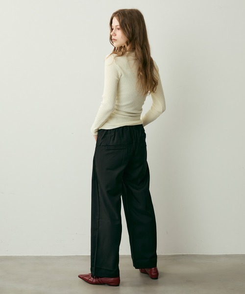 Clum(クルム)の「ヨークデザインストレートスラックス(スラックス・レディース・ブラック/グレー・LARGE/MEDIUM/SMALL)」の14枚目の写真