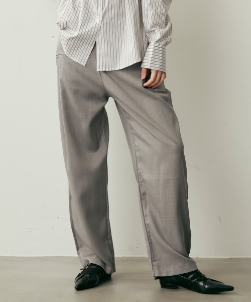 Clum(クルム)の「ヨークデザインストレートスラックス(スラックス・レディース・ブラック/グレー・LARGE/MEDIUM/SMALL)」の15枚目の写真