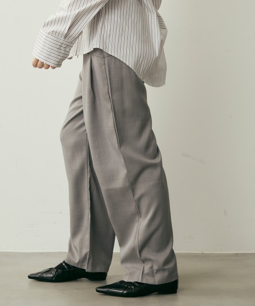 Clum(クルム)の「ヨークデザインストレートスラックス(スラックス・レディース・ブラック/グレー・LARGE/MEDIUM/SMALL)」の17枚目の写真