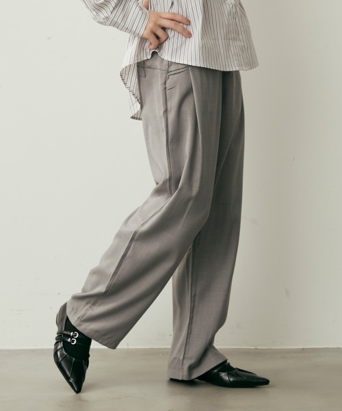 Clum(クルム)の「ヨークデザインストレートスラックス(スラックス・レディース・ブラック/グレー・LARGE/MEDIUM/SMALL)」の18枚目の写真