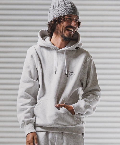 1minute 1second(ワンミニットワンセカンド)の「mpa3959-12oz heavy weight hoodie with cursive embroidery パーカー(1M25F250)(パーカー・メンズ・ネイビー/アッシュ/ブラック・M/S/XL/L)」の15枚目の写真
