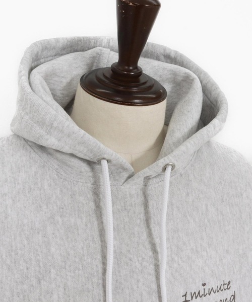 1minute 1second(ワンミニットワンセカンド)の「mpa3959-12oz heavy weight hoodie with cursive embroidery パーカー(1M25F250)(パーカー・メンズ・ネイビー/アッシュ/ブラック・M/S/XL/L)」の5枚目の写真