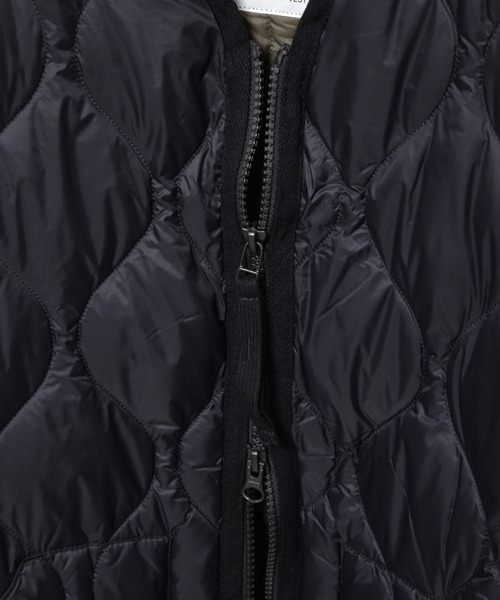 NANO universe(ナノユニバース)の「TAION/MILITARY V NECK W-ZIP DOWN VT(ダウンベスト・メンズ・ブラック/ダークオリーブ・M/L)」の10枚目の写真