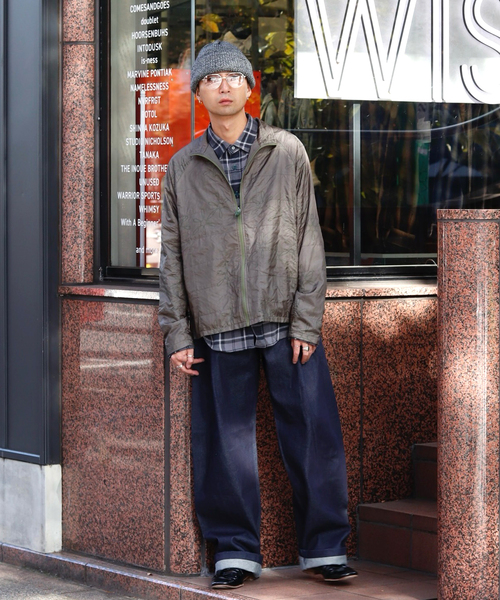 WISM(ウィズム)の「SEVENTH / セブンス DENIM 440 BERMUDA JEANS(デニムパンツ・メンズ・ネイビー・MEDIUM/SMALL)」の5枚目の写真