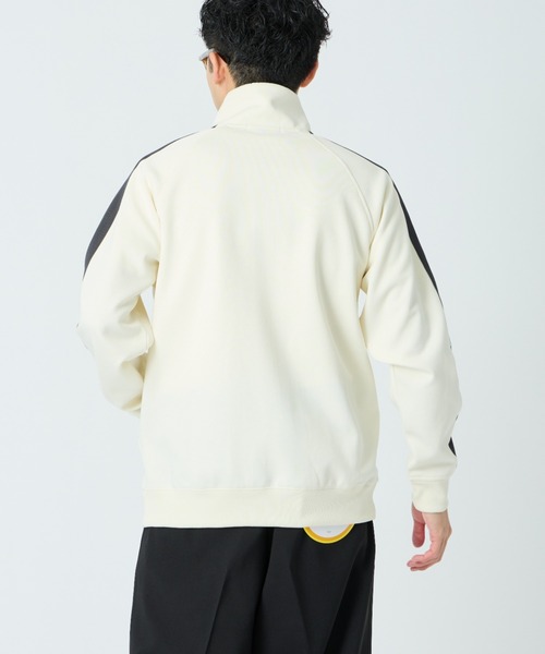 フレッドペリー　トラックジャケット　ホワイト Taped Track Jacket／フレッドペリートラックジャケット（ジャージ