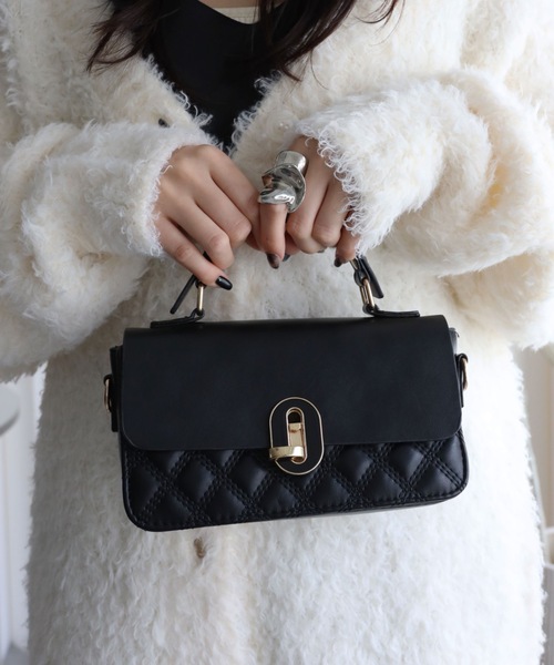 YENNA（イェンナ）の「キルティングOバックルミニBAG（ショルダーバッグ・レディース・ブラック/ブラウン・FREE）」の3枚目の写真