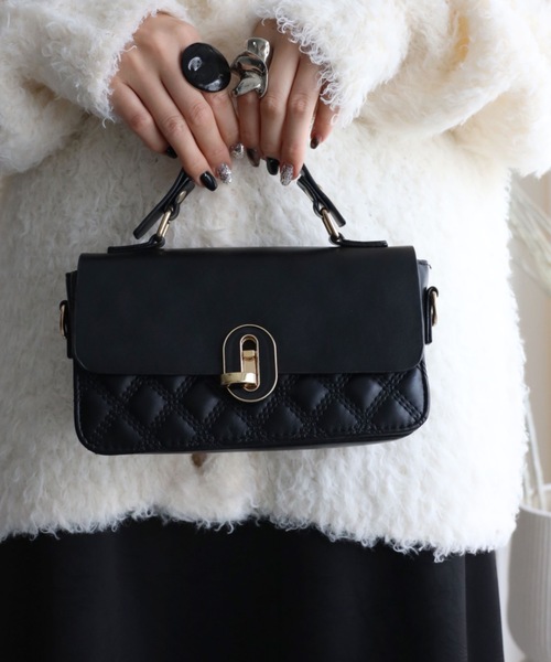 YENNA（イェンナ）の「キルティングOバックルミニBAG（ショルダーバッグ・レディース・ブラック/ブラウン・FREE）」の7枚目の写真