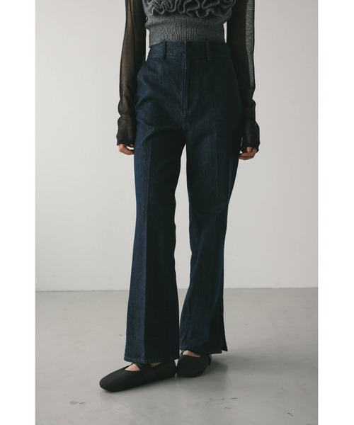 STYLEMIXER(スタイルミキサー)の「ヘムスリットストレートデニムパンツ(デニムパンツ・レディース・インディゴブルー/ブルー・X-SMALL/SMALL/MEDIUM)」の2枚目の写真