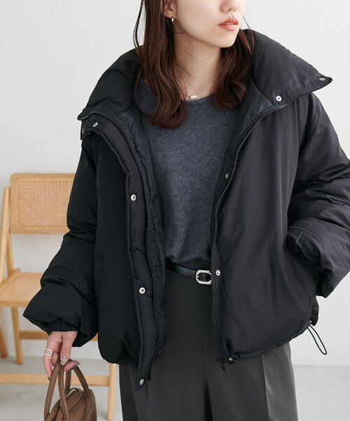 DISCOAT（ディスコート）の「【WEB限定】袖ボリュームショートダウンジャケット（ダウンジャケット/コート・レディース・アイボリー/ブラック・FREE）」の3枚目の写真