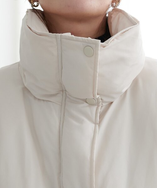 DISCOAT（ディスコート）の「【WEB限定】袖ボリュームショートダウンジャケット（ダウンジャケット/コート・レディース・アイボリー/ブラック・FREE）」の15枚目の写真