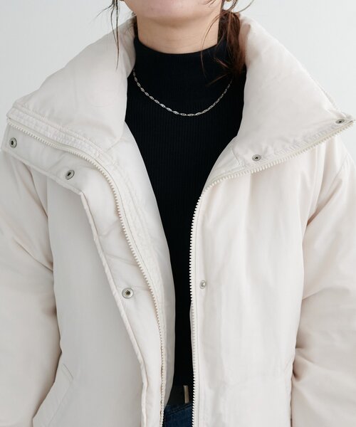 DISCOAT（ディスコート）の「【WEB限定】袖ボリュームショートダウンジャケット（ダウンジャケット/コート・レディース・アイボリー/ブラック・FREE）」の16枚目の写真