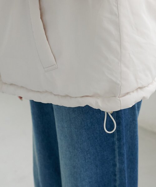 DISCOAT（ディスコート）の「【WEB限定】袖ボリュームショートダウンジャケット（ダウンジャケット/コート・レディース・アイボリー/ブラック・FREE）」の19枚目の写真