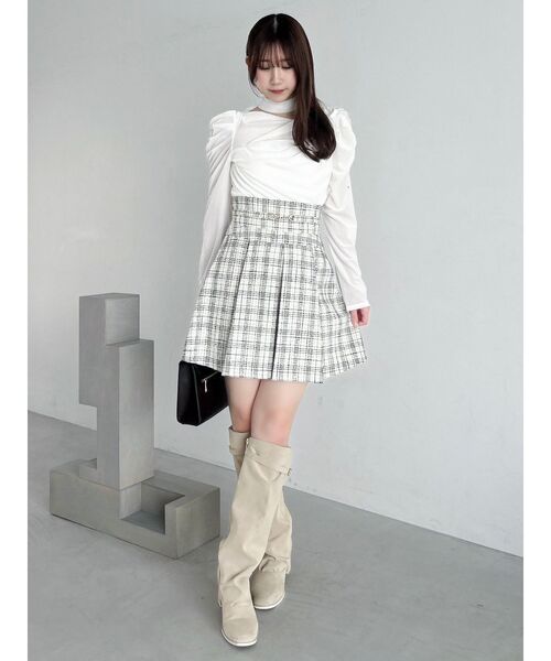 dazzlin（ダズリン）の「チョーカー付ドレープシアーベロアトップス（Tシャツ/カットソー・レディース・ブラック/アイボリー/ブラウン・FREE）」の17枚目の写真