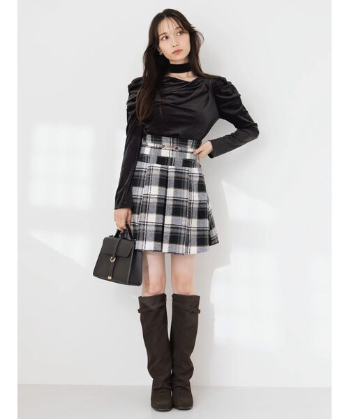 dazzlin（ダズリン）の「チョーカー付ドレープシアーベロアトップス（Tシャツ/カットソー・レディース・ブラック/アイボリー/ブラウン・FREE）」の21枚目の写真