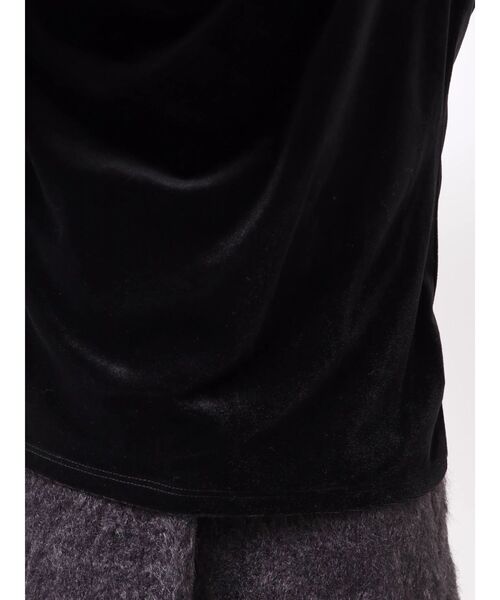 dazzlin（ダズリン）の「チョーカー付ドレープシアーベロアトップス（Tシャツ/カットソー・レディース・ブラック/アイボリー/ブラウン・FREE）」の7枚目の写真