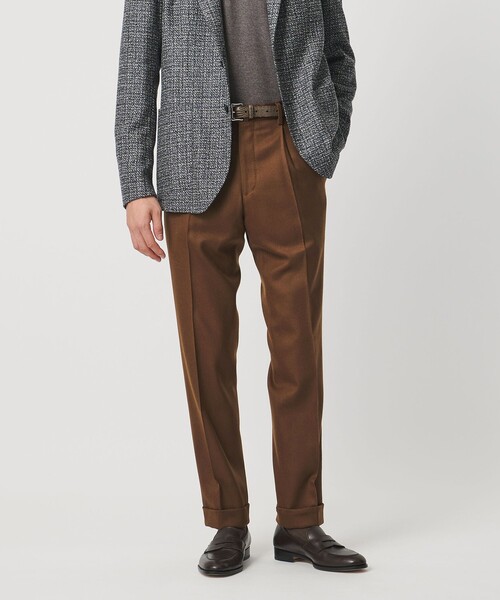 ライトサキソニー テーパード 1プリーツ スラックス ヨコストレッチ