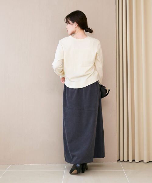 le.coeur blanc（ルクールブラン）の「コーデュロイフレアスカート（スカート・レディース・チャコールグレー/アイボリー/グレイッシュベージュ・38）」の8枚目の写真