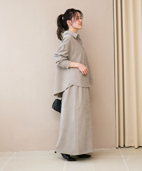 le.coeur blanc（ルクールブラン）の「コーデュロイフレアスカート（スカート・レディース・チャコールグレー/アイボリー/グレイッシュベージュ・38）」の17枚目の写真