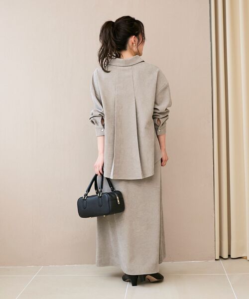 le.coeur blanc（ルクールブラン）の「コーデュロイフレアスカート（スカート・レディース・チャコールグレー/アイボリー/グレイッシュベージュ・38）」の18枚目の写真