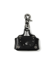 AAKAM（アーカム）の「Studded Leather PODS Case (Black)（キーケース/キーアクセサリー）」