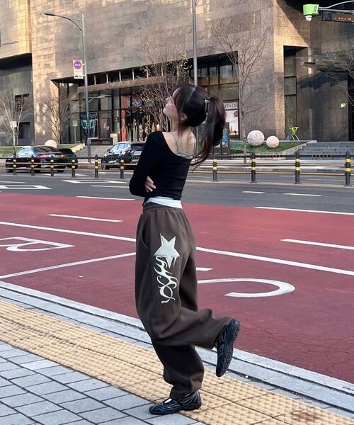 GAKKAI UNIONS(ガッカイユニオンズ)の「ネビュラスウェットバルーンパンツブラック(スウェットパンツ・レディース・その他・SMALL/MEDIUM/LARGE)」の8枚目の写真