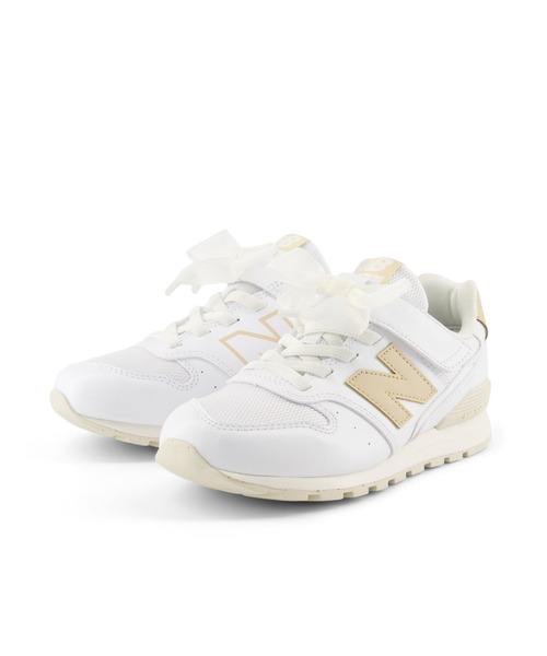 NEW BALANCE(ニューバランス)の「996 Bungee with Top Strap(スニーカー・キッズ・ホワイト系その他/ピンク/ベージュ・17.0cm/17.5cm/18.0cm/18.5cm/19.0cm/19.5cm/20.0cm/20.5cm/21.0cm/21.5cm/22.0cm/22.5cm/23.0cm/23.5cm/24.0cm/24.5cm/25.0cm)」の4枚目の写真
