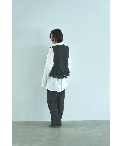 marjour（マージュール）の「FEATHERYARN KNIT VEST（ベスト・レディース・ブラック・M）」の11枚目の写真