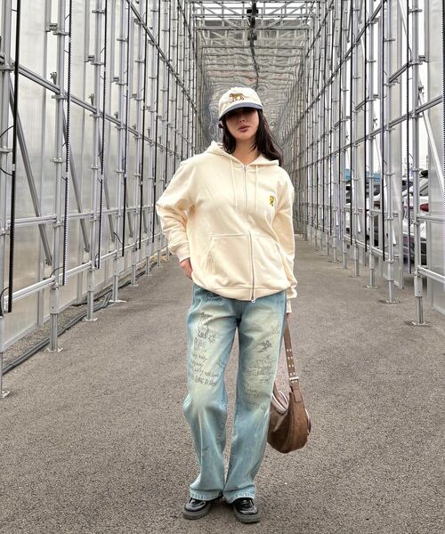 Wacky WiLLy（ワッキーウィリー）の「キキグラフィックデニムパンツブルー（デニムパンツ・レディース・その他・X-LARGE/SMALL/MEDIUM/LARGE）」の12枚目の写真