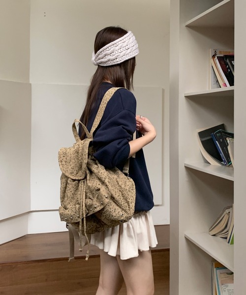 MEMECLE（メメクル）の「【MEMECLE/メメクル】レオパードスタッズリュック（バックパック/リュック・レディース・ベージュ/ブラック/カーキ・FREE）」の12枚目の写真