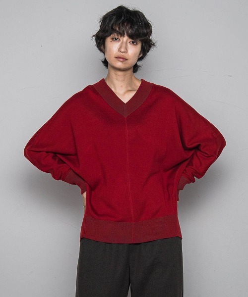 MAYSON GREY(メイソングレイ)の「今日の気分で着回せるリバーシブルニット≪手洗い可能≫(ニット/セーター・レディース・ブラック/ベージュ/レッド/ブルー/ライトグレー/ブルー系その他/イエロー・M)」の7枚目の写真