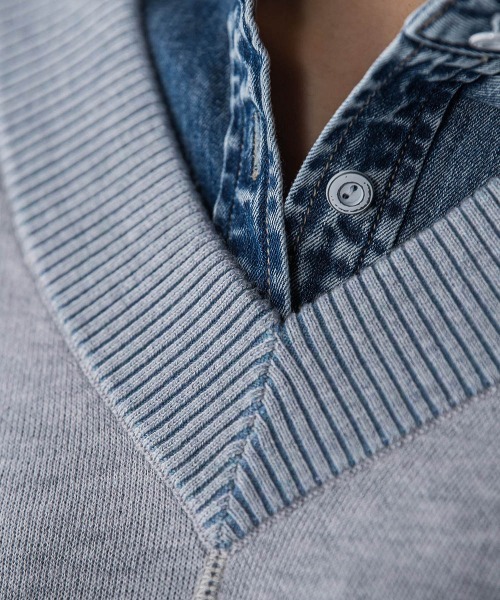 MAYSON GREY(メイソングレイ)の「今日の気分で着回せるリバーシブルニット≪手洗い可能≫(ニット/セーター・レディース・ブラック/ベージュ/レッド/ブルー/ライトグレー/ブルー系その他/イエロー・M)」の22枚目の写真