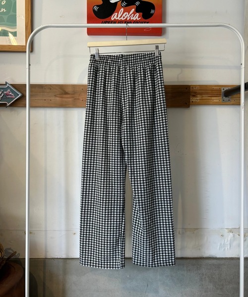URBAN ISLAND SOCIETY(アーバンアイランドソサエティ)の「【URBAN ISLAND SOCIETY/アーバンアイランドソサエティ】UIS GINGHAM CHECK PANT/ギンガムチェック パンツ ワイド イージーパンツ リラックス(その他パンツ・レディース・ベージュ/ブラック・FREE)」の4枚目の写真