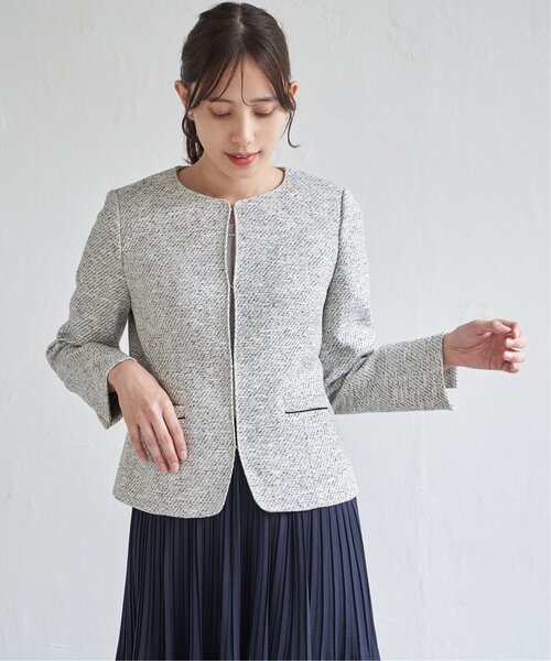 ikka(イッカ)の「【フォーマル対応】ファンシーツイードジャケット(ノーカラージャケット・レディース・オフホワイト/ネイビー・M/L)」の17枚目の写真