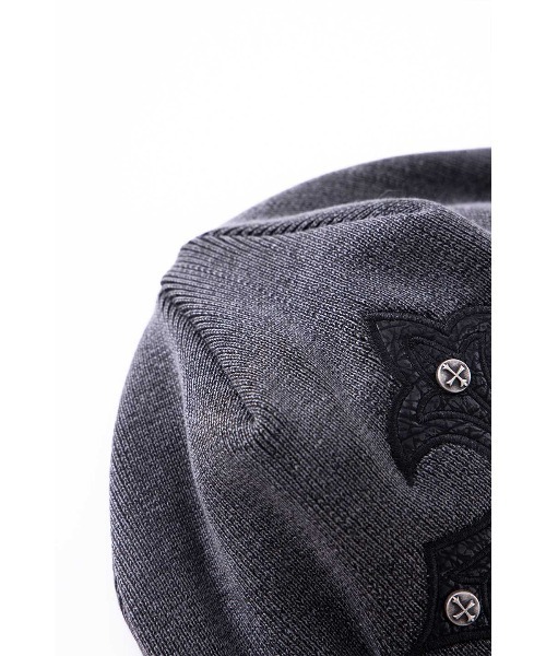 SUPPLIER（サプライヤー）の「ビーニー｜Studs Cross Leather Patch