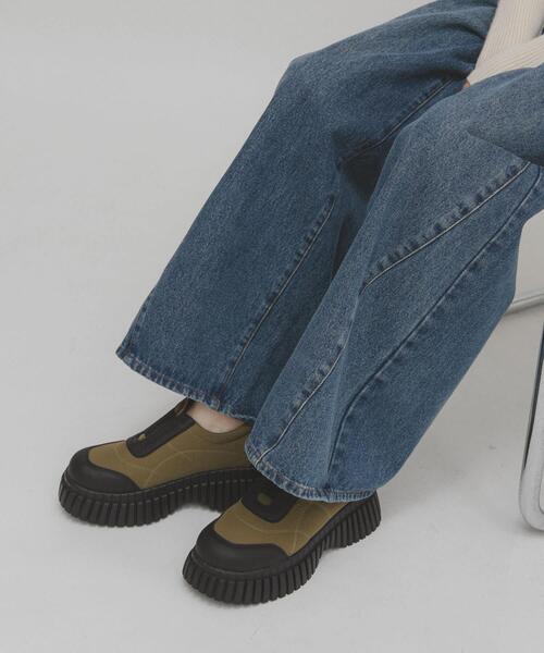 KBF（ケイビーエフ）の「チャンキーソールパファースリッポン（スニーカー・レディース・ブラック/カーキ・37/39/38）」の5枚目の写真