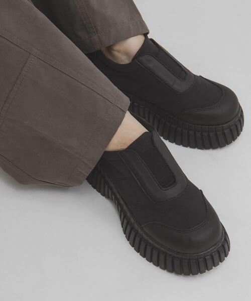 KBF（ケイビーエフ）の「チャンキーソールパファースリッポン（スニーカー・レディース・ブラック/カーキ・37/39/38）」の11枚目の写真