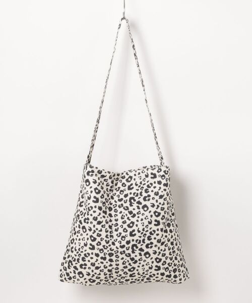 almo(アルモ)の「ヒョウ柄キャンバスショルダーバッグ/レオパード/レディース(NEZ)(ショルダーバッグ・レディース・ホワイト/ブラウン・FREE)」の7枚目の写真