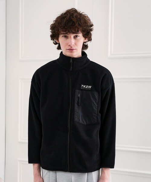 TAKEO KIKUCHI（タケオキクチ）の「TKDWフリースジャケット（ブルゾン・メンズ・ブラック・02/03/04）」の3枚目の写真