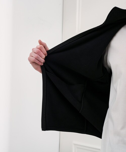 TAKEO KIKUCHI（タケオキクチ）の「TKDWフリースジャケット（ブルゾン・メンズ・ブラック・02/03/04）」の10枚目の写真