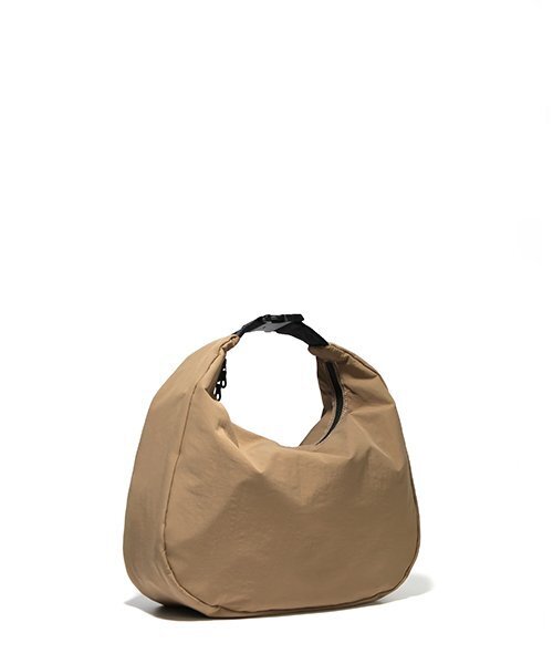BUTDEEP(バッドディープ)の「022 BLANK VARIOUS BAG-BEIGE(メッセンジャーバッグ・レディース・その他・FREE)」の2枚目の写真
