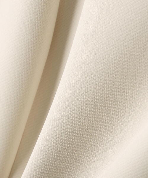 NATURAL BEAUTY BASIC（ナチュラルビューティーベーシック）の「◇フォルムペプラムセットアップ（パンツドレス・レディース・ベージュ/ネイビー・MEDIUM/SMALL）」の19枚目の写真