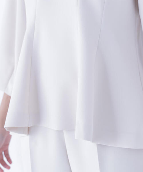 NATURAL BEAUTY BASIC（ナチュラルビューティーベーシック）の「◇フォルムペプラムセットアップ（パンツドレス・レディース・ベージュ/ネイビー・MEDIUM/SMALL）」の20枚目の写真